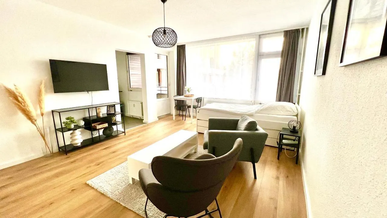 הנובר Schoene Wohnung In Linden - 48Qm, Moderne Kueche, Bad, Balkon, 4 Personen, Wifi גרמניה